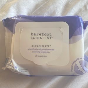 Barefoot scientist foot cleansing towelettes